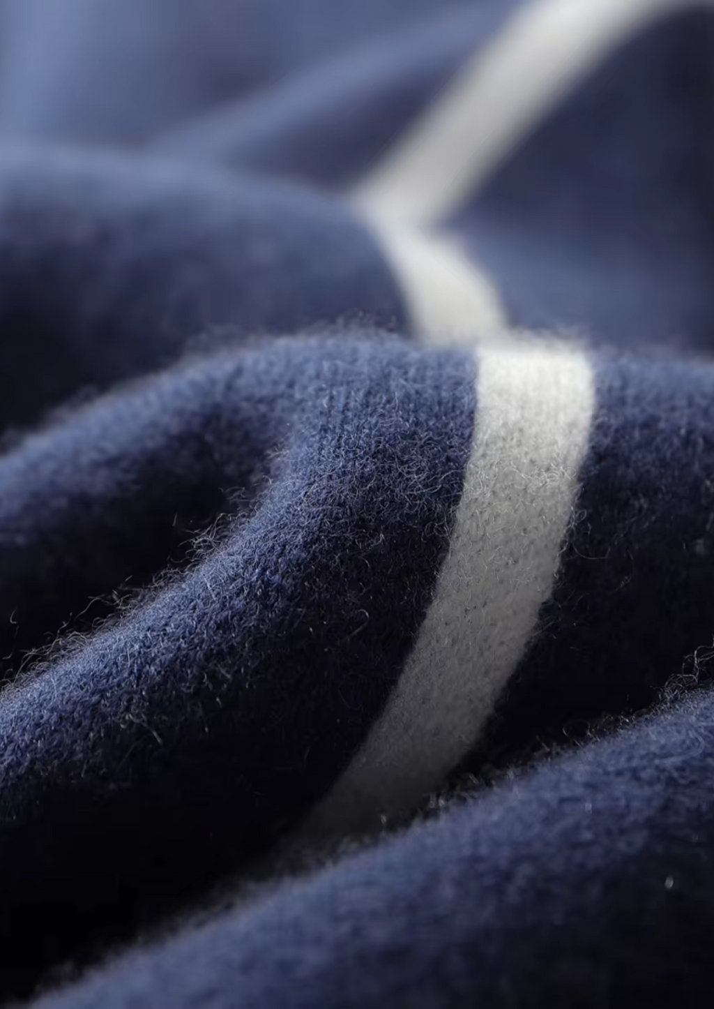 Leonis Cashmere Set Navy