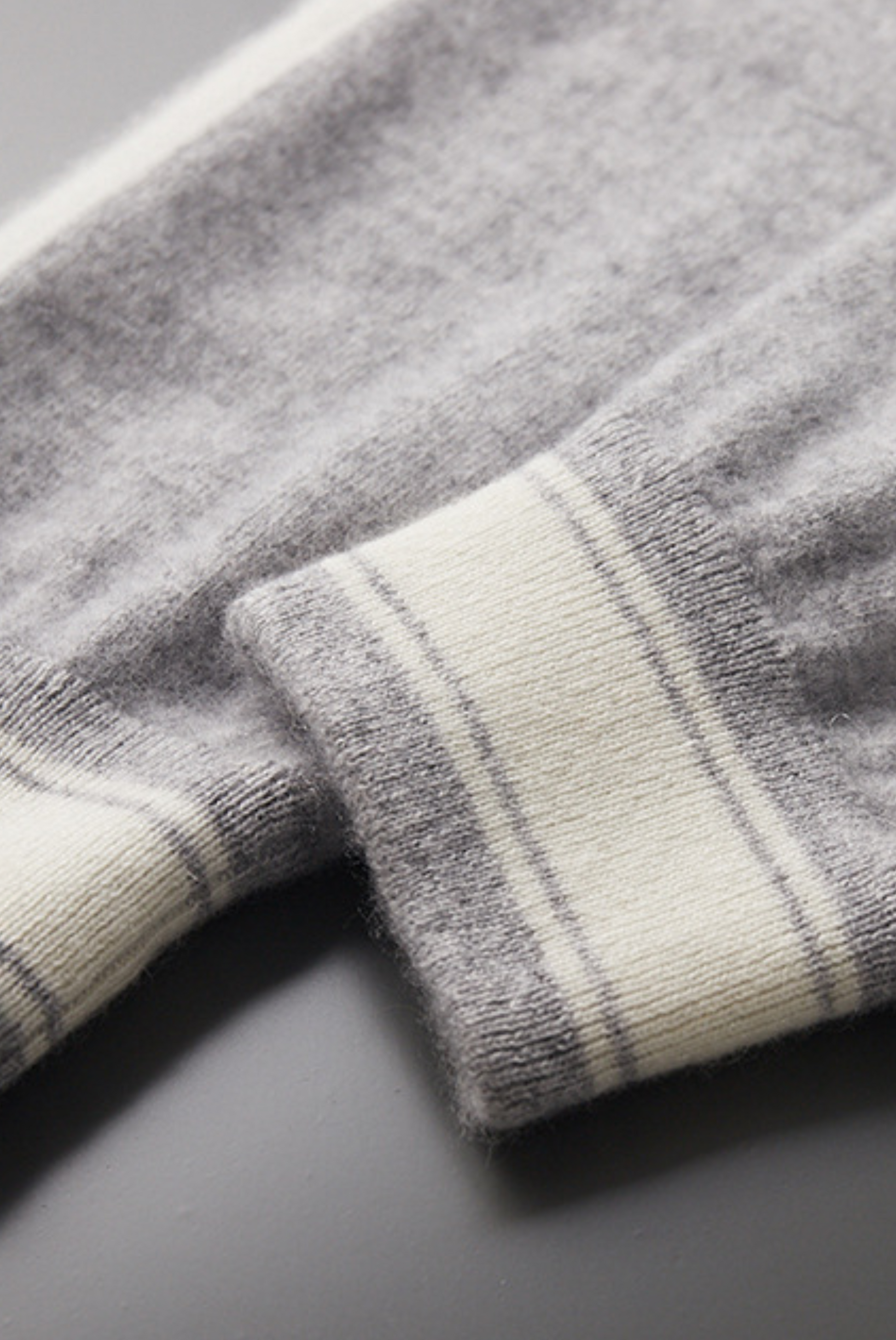 Leomar Cashmere Set Gray